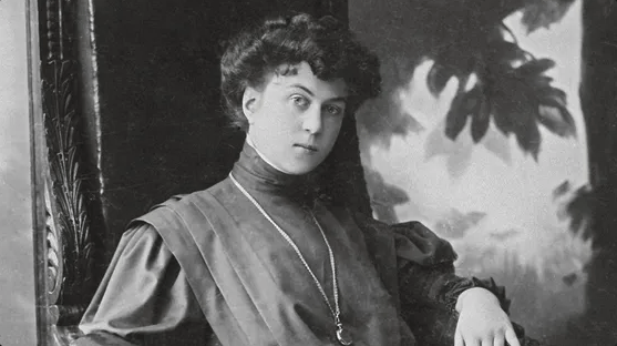 Sophie Coeuré : “Une étincelle de la révolution… Alexandra Kollontaï (1872-1952)”